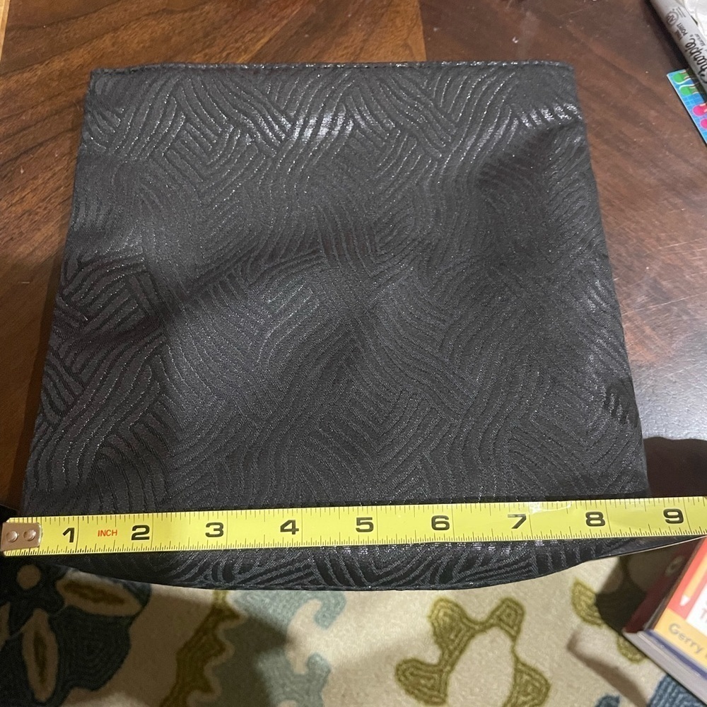 Estée Lauder makeup bag, black, never used